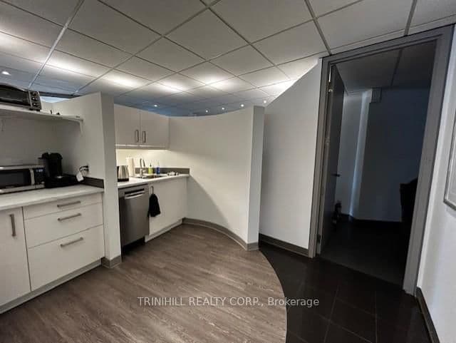 1220 Yonge Street, Unit 201 thumbnail 9