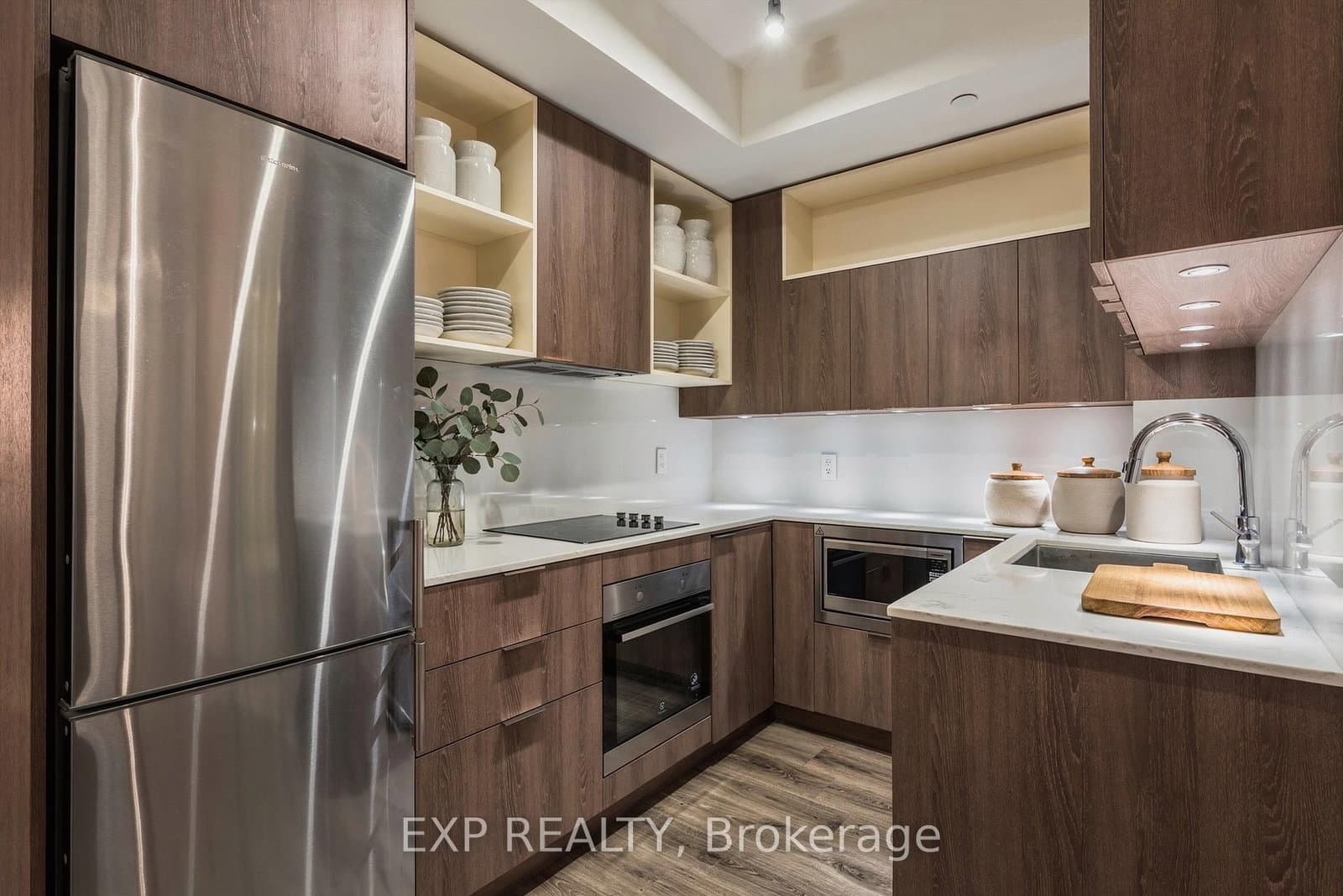 #314 - 200 Sackville Street