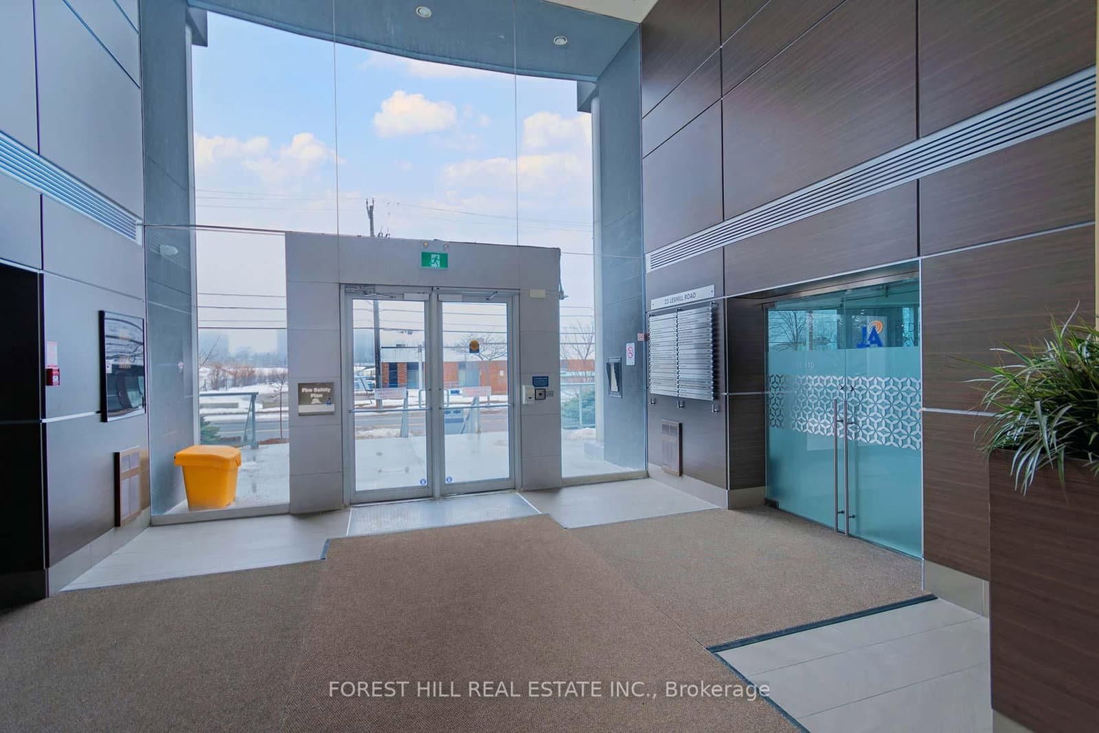 23 Lesmill Road, Unit 200 thumbnail 3