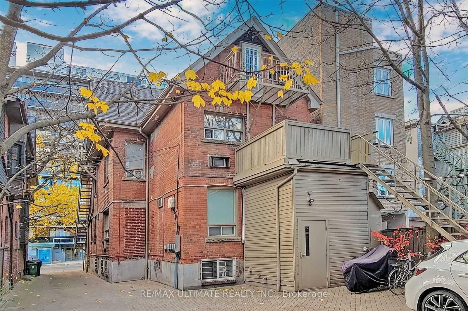 93 Spadina Road thumbnail 2