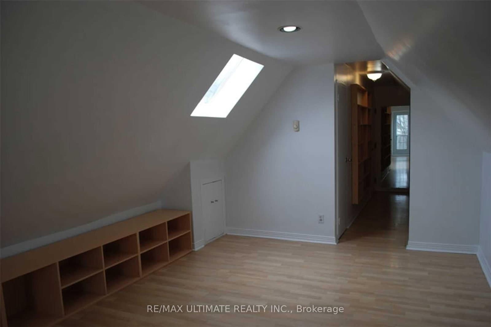 93 Spadina Road thumbnail 40