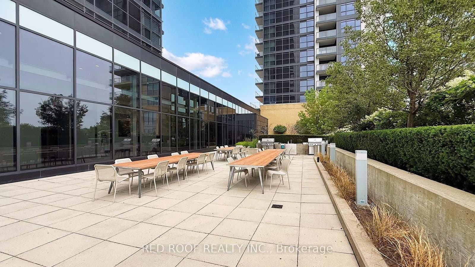 33 Singer Court, Unit 711 thumbnail 26