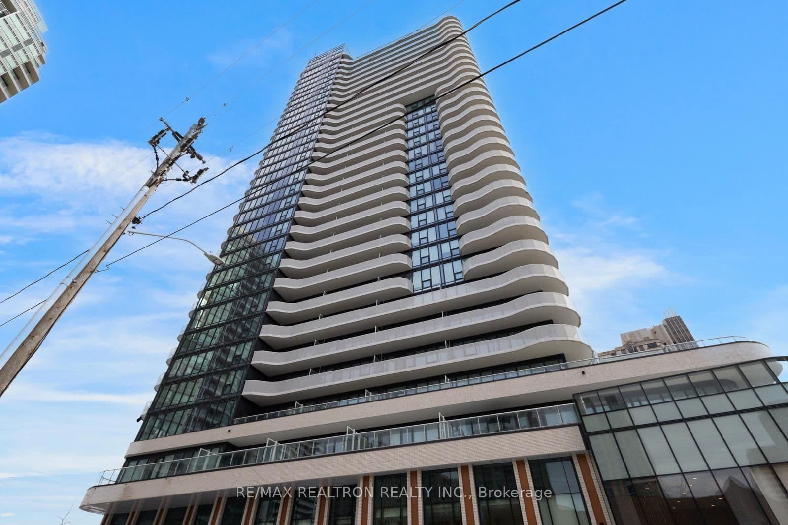 15 Holmes Avenue, Unit 1701 thumbnail 2