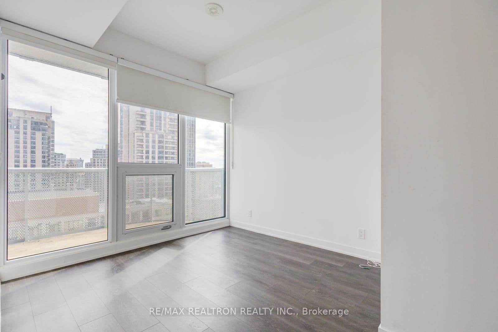 15 Holmes Avenue, Unit 1701 thumbnail 25