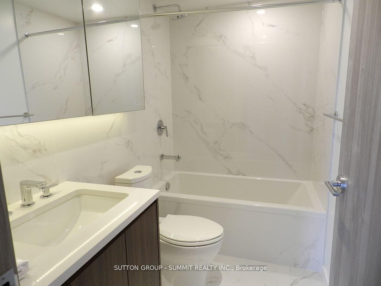 25 McMahon Avenue, Unit 1908 thumbnail 11