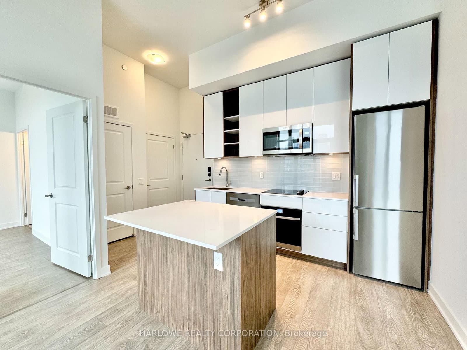 #PH05 - 543 Richmond Street W