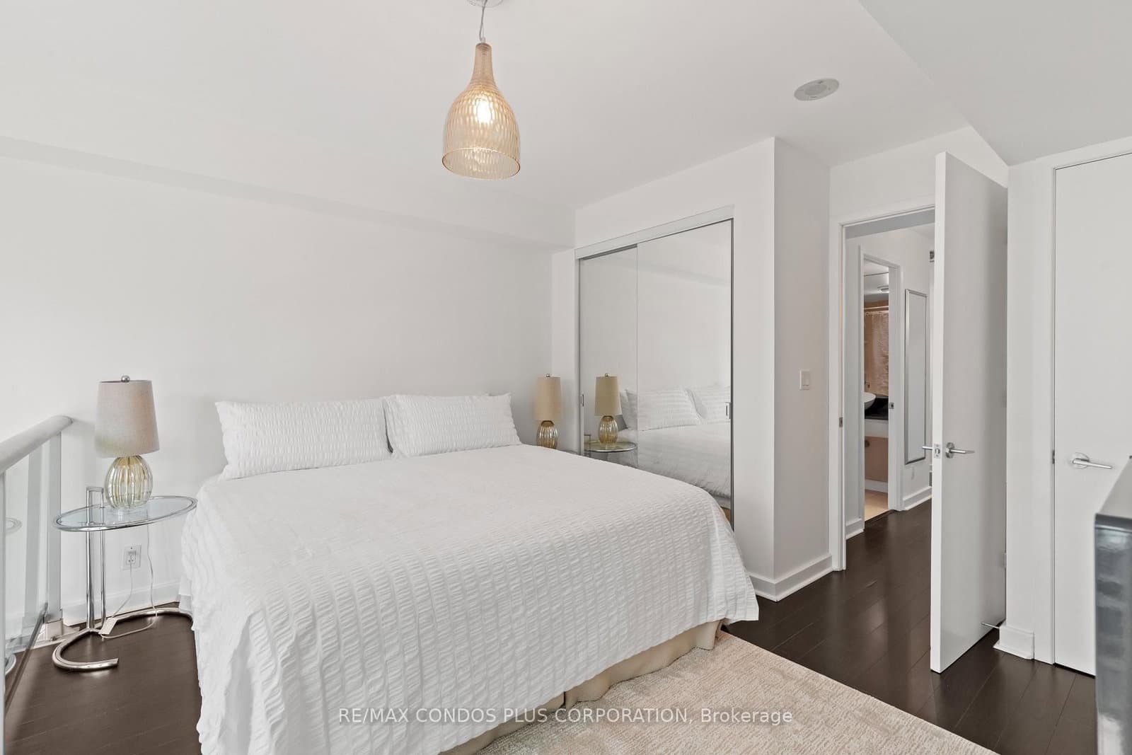 36 Blue Jays Way, Unit 930 thumbnail 12