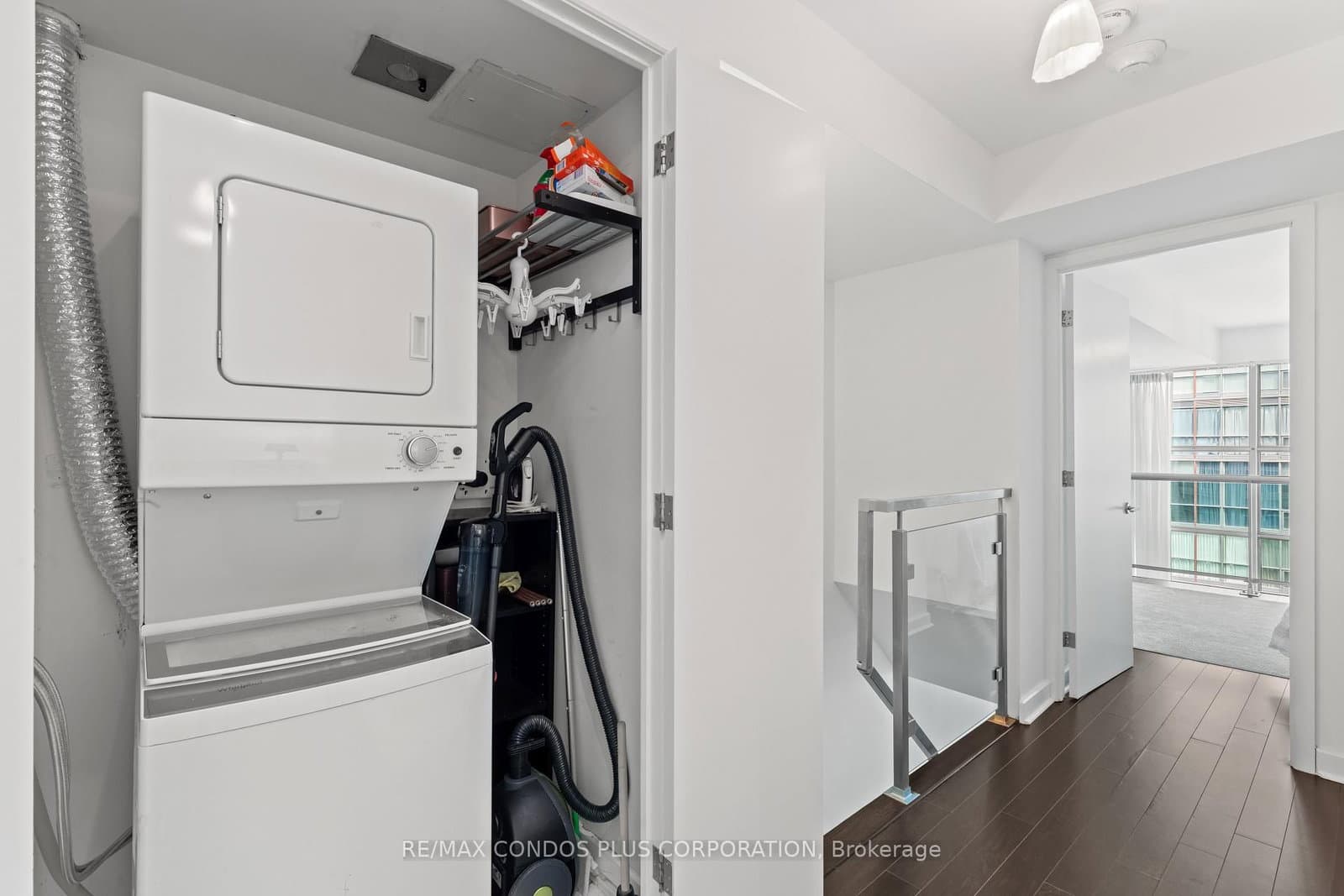 36 Blue Jays Way, Unit 930 thumbnail 16