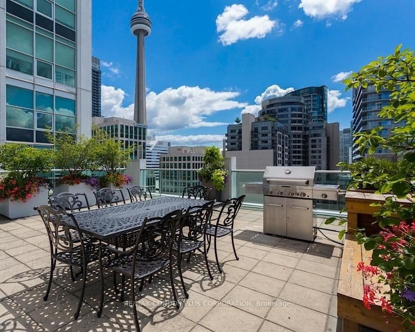 36 Blue Jays Way, Unit 930 thumbnail 21