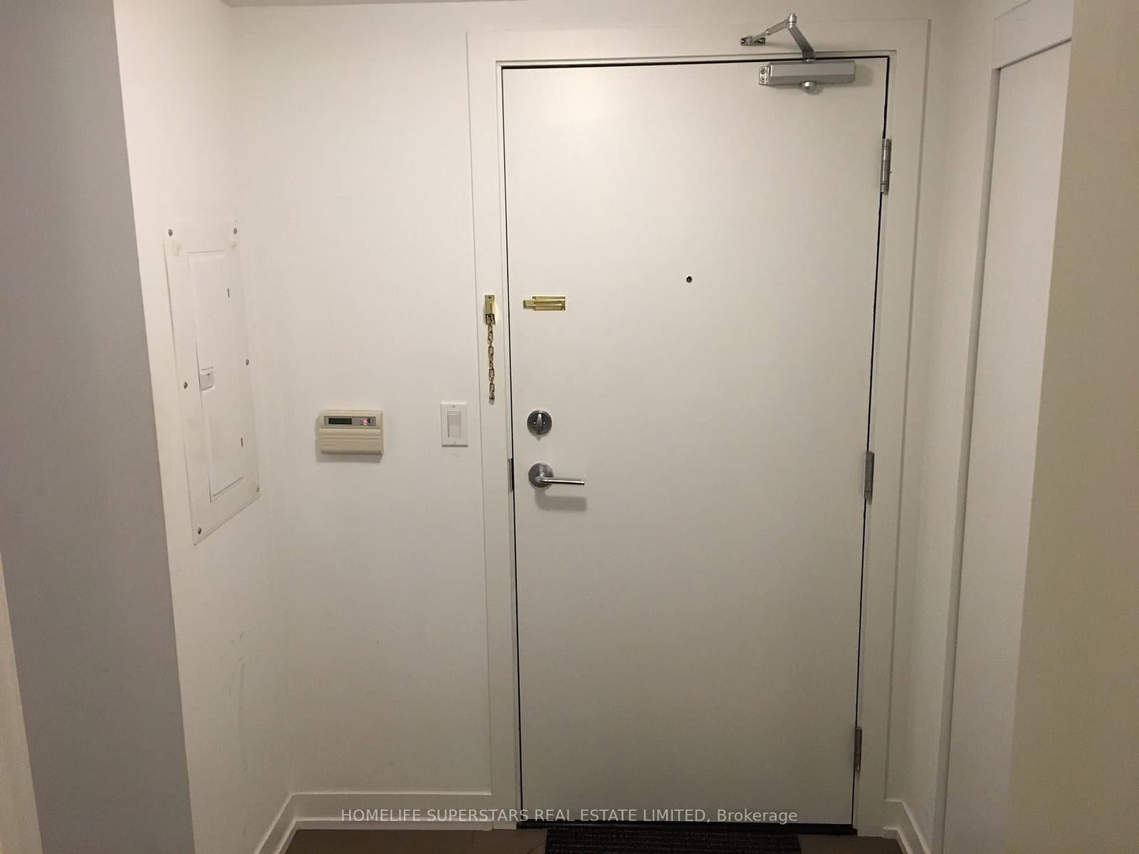 10 Willison Square N, Unit 305 thumbnail 13