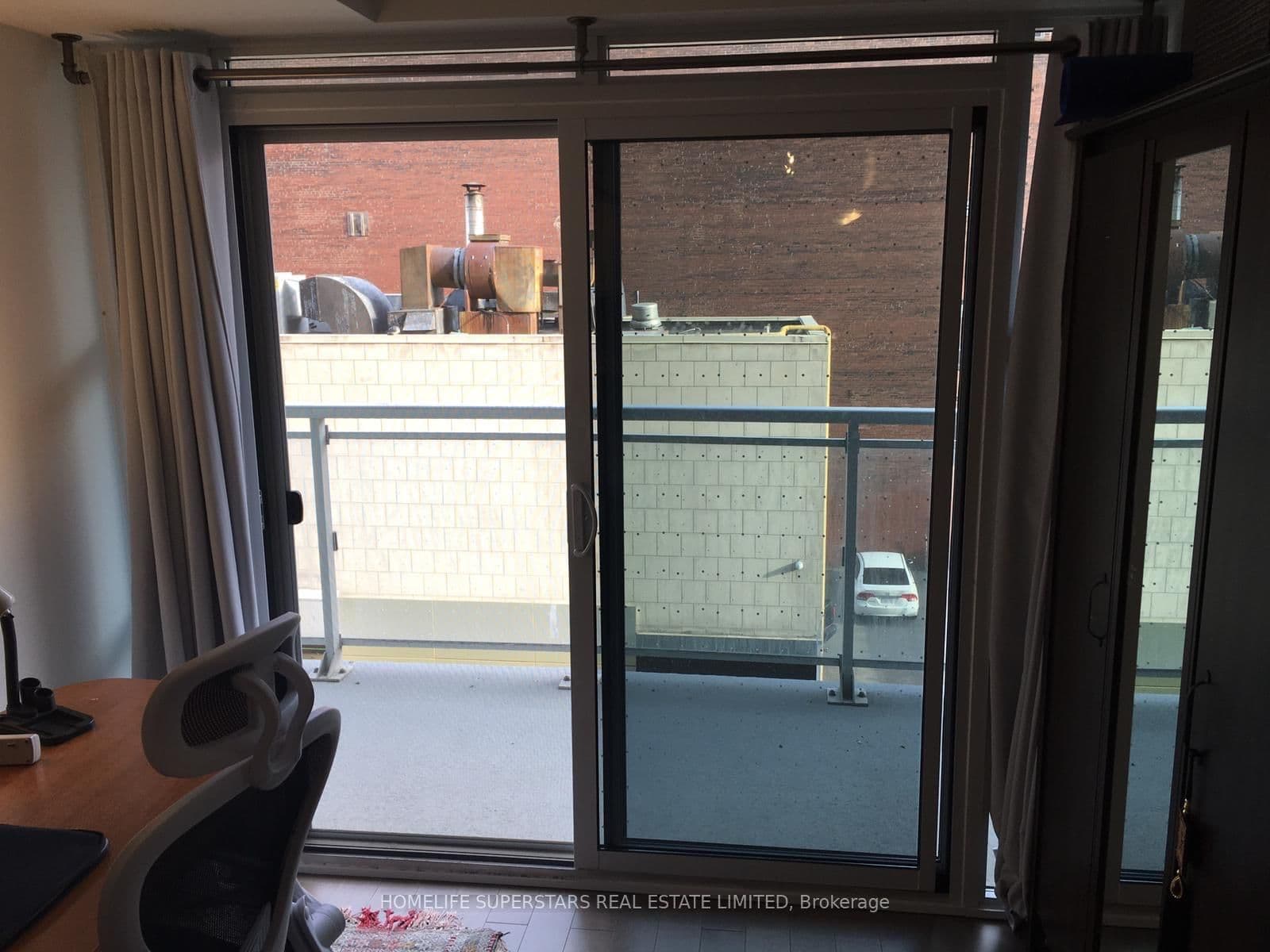 10 Willison Square N, Unit 305 thumbnail 25