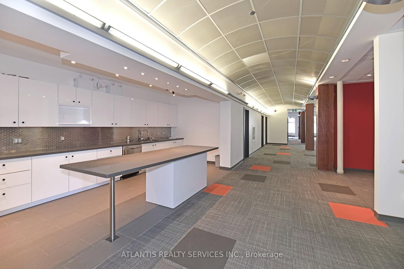 243 College Street, Unit 100 thumbnail 6