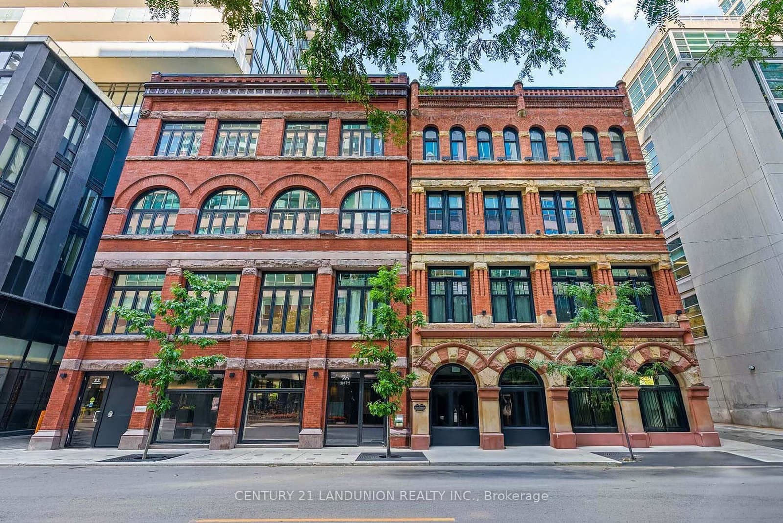 22 LOMBARD Street E, Unit 402