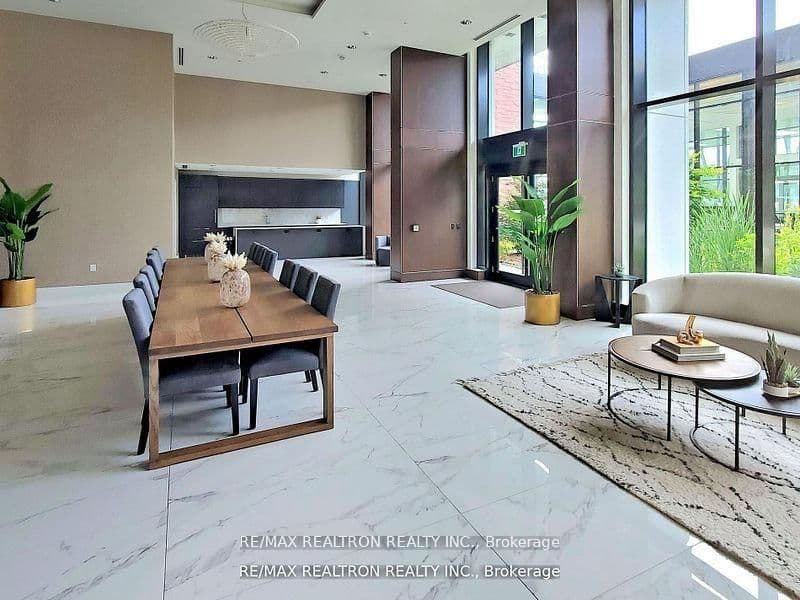 95 McMahon Drive, Unit Th515 thumbnail 30