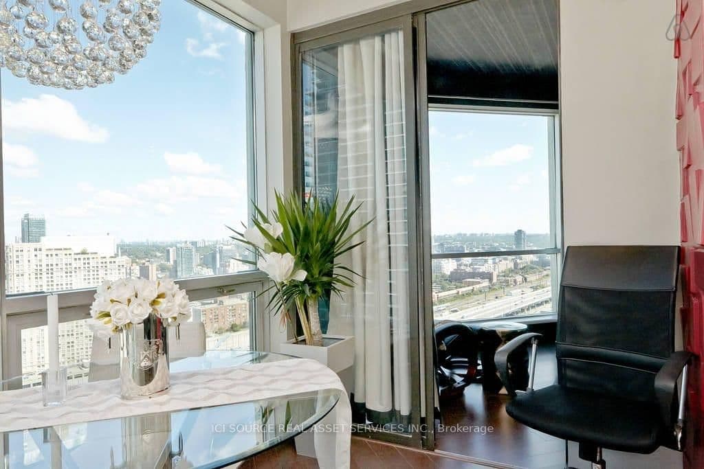 10 Yonge Street, Unit 3604 thumbnail 19