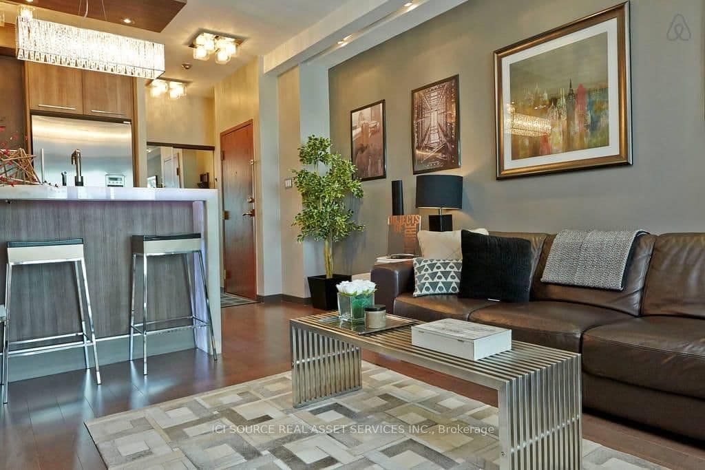 10 Yonge Street, Unit 3604 thumbnail 3