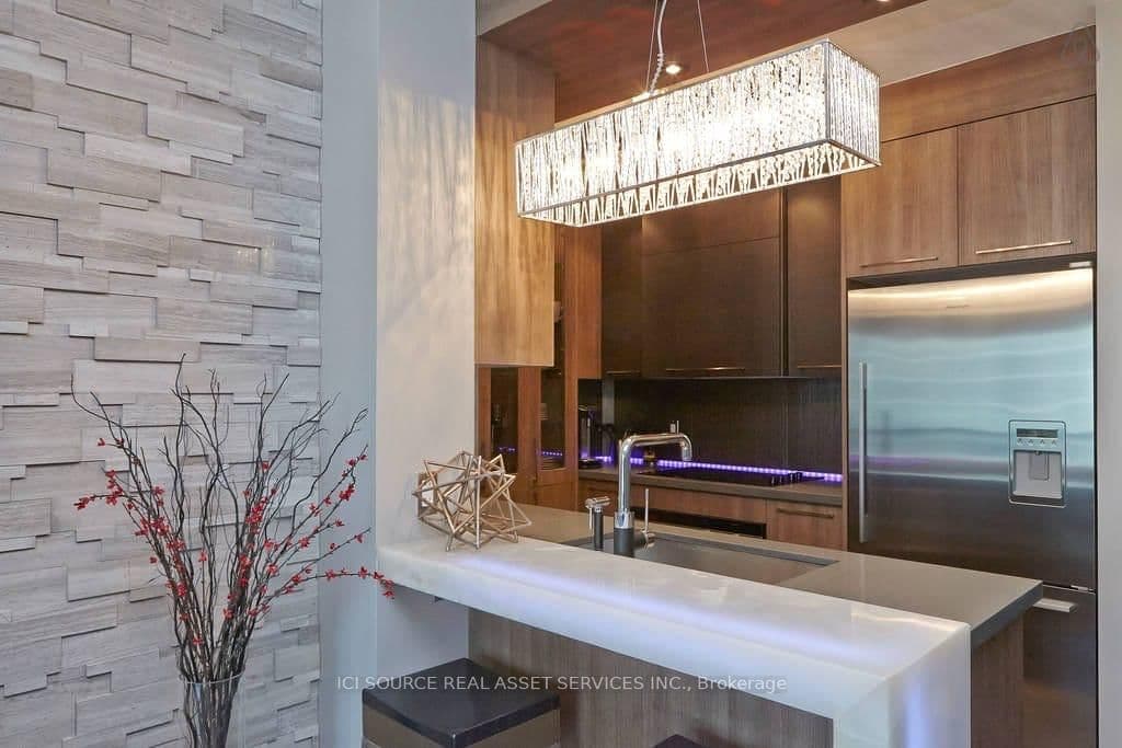 10 Yonge Street, Unit 3604 thumbnail 7