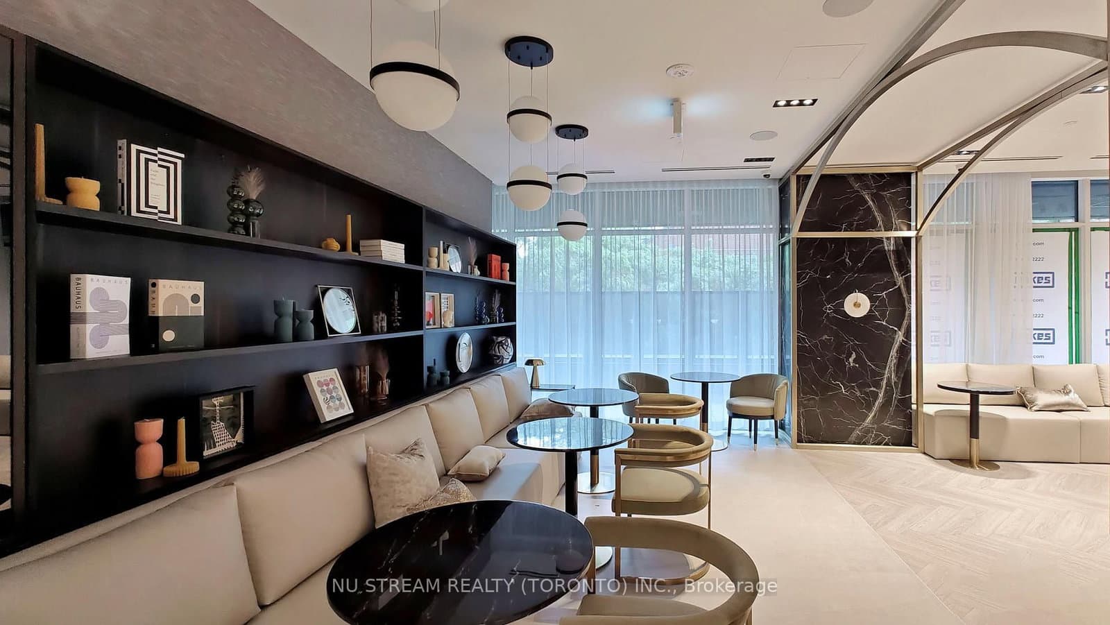 771 Yonge Street, Unit 2011 thumbnail 9