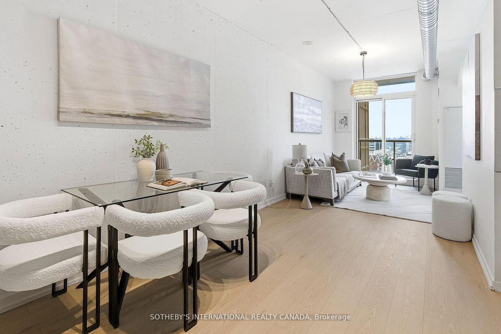 #916 - 150 Sudbury Street
