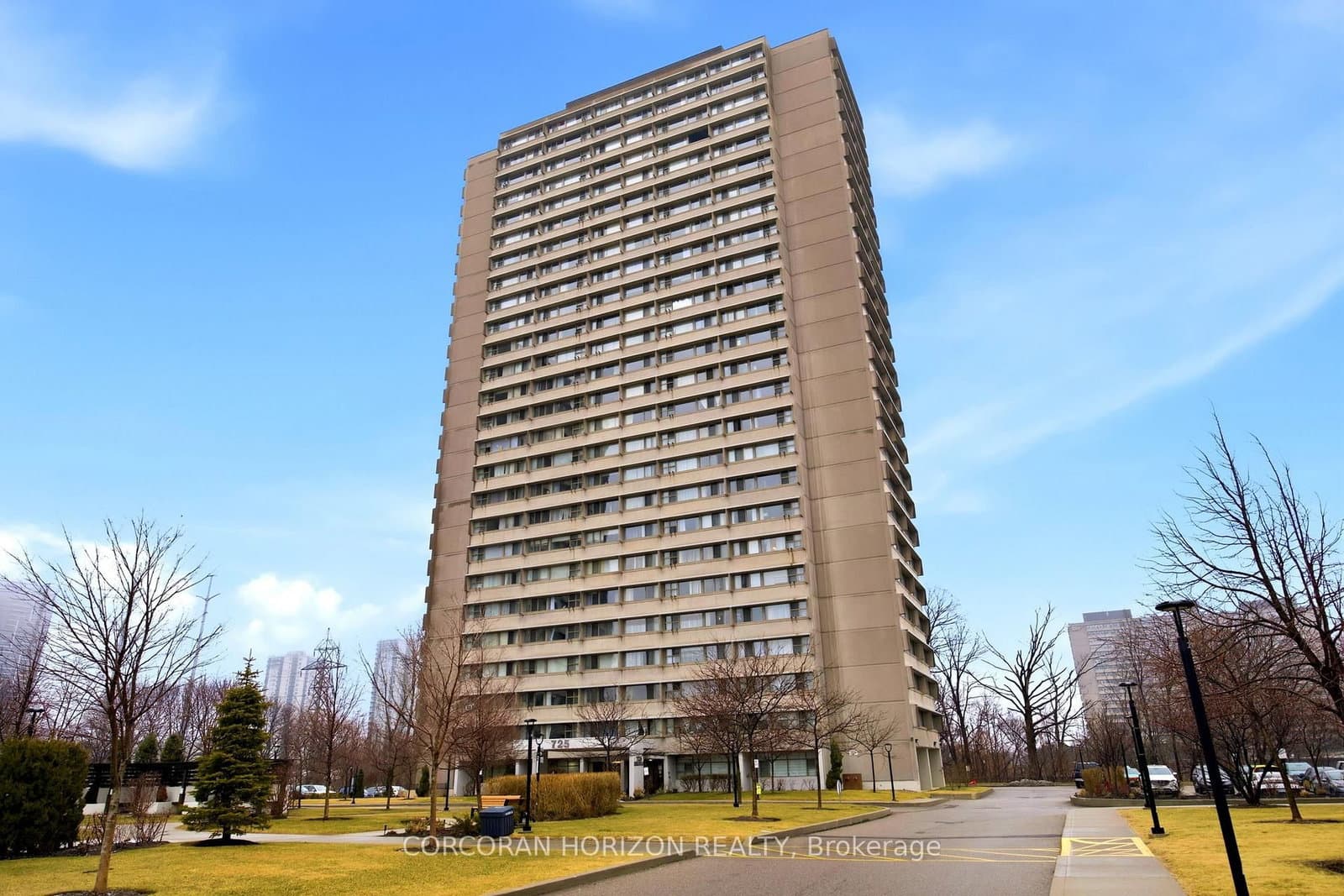 #PH4 - 725 Don Mills Road