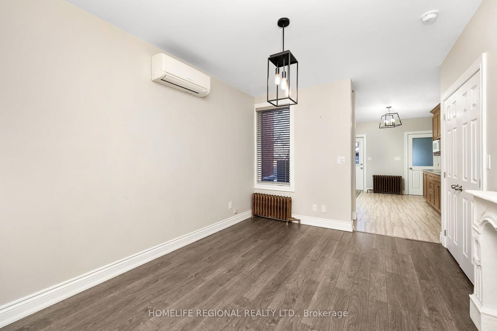 200 Roxton Road thumbnail 3