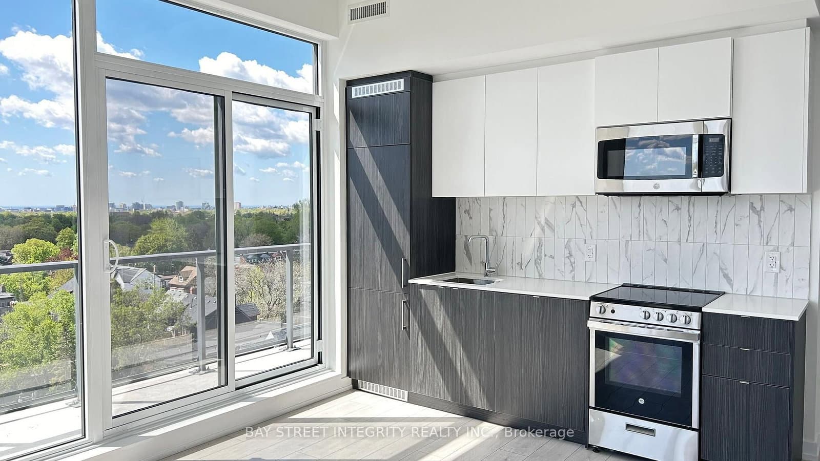 500 DUPONT Street, Unit 703 thumbnail 14