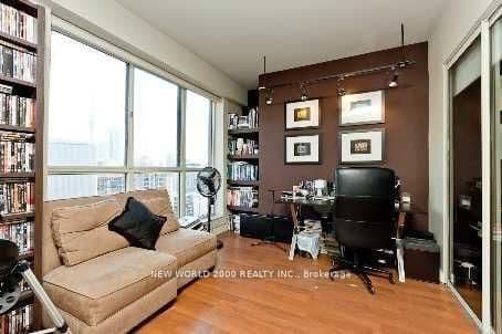633 Bay Street, Unit Ph09 thumbnail 5