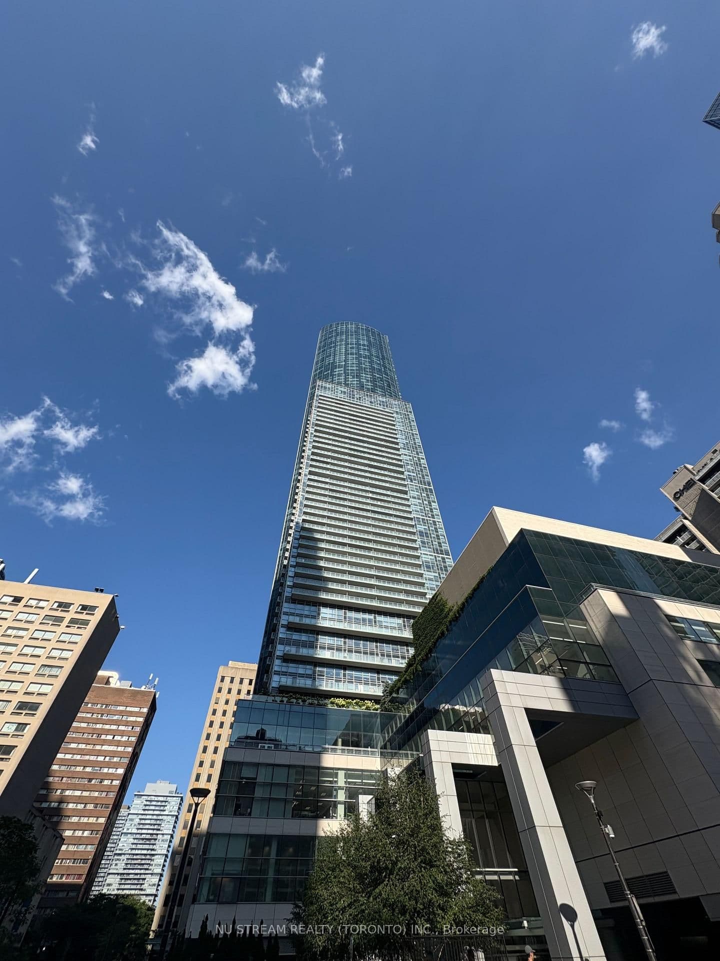 384 Yonge Street, Unit 59 - Image 1