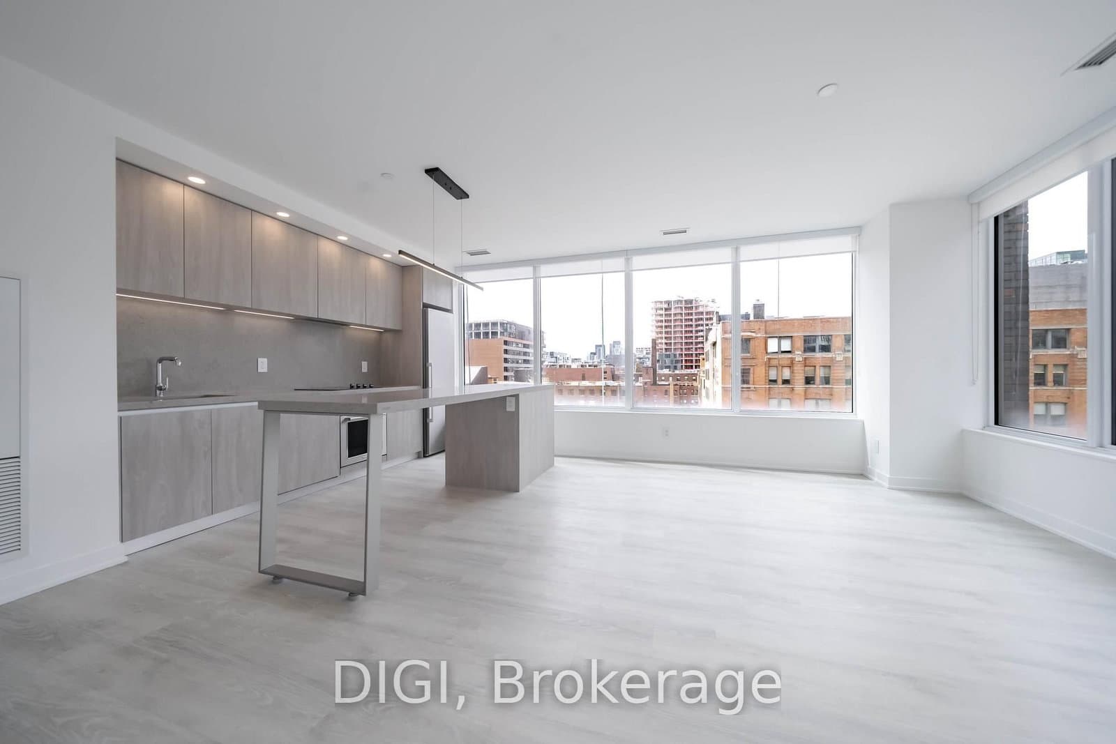 57 Spadina Avenue, Unit 509