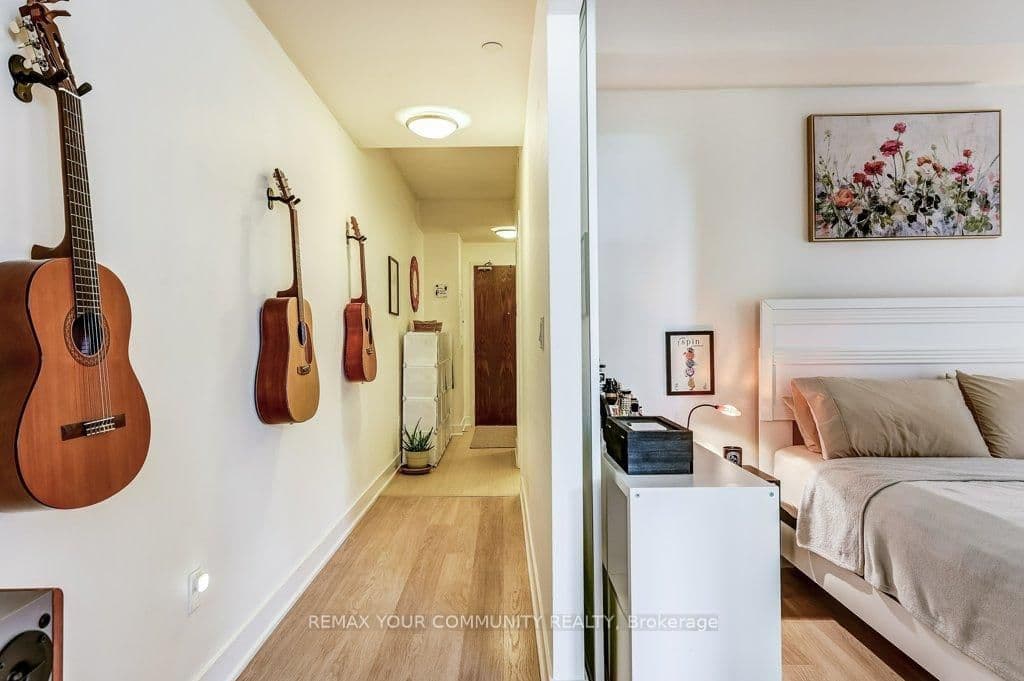 88 Sheppard Avenue E, Unit 210 thumbnail 10