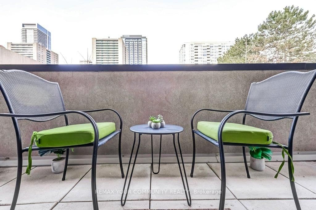 88 Sheppard Avenue E, Unit 210 thumbnail 18