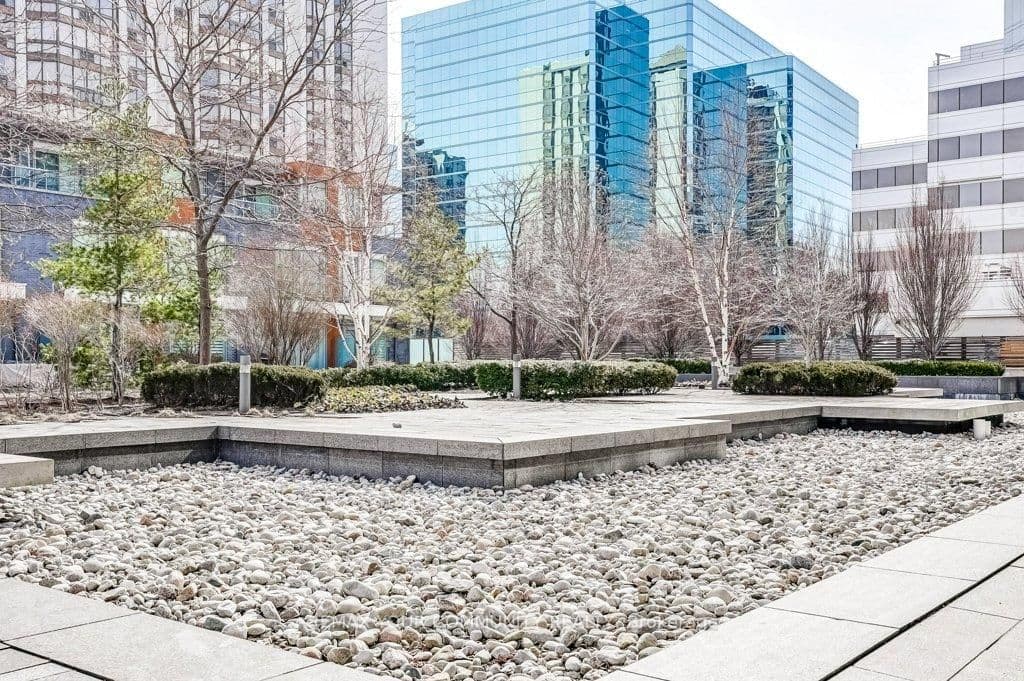 88 Sheppard Avenue E, Unit 210 thumbnail 24