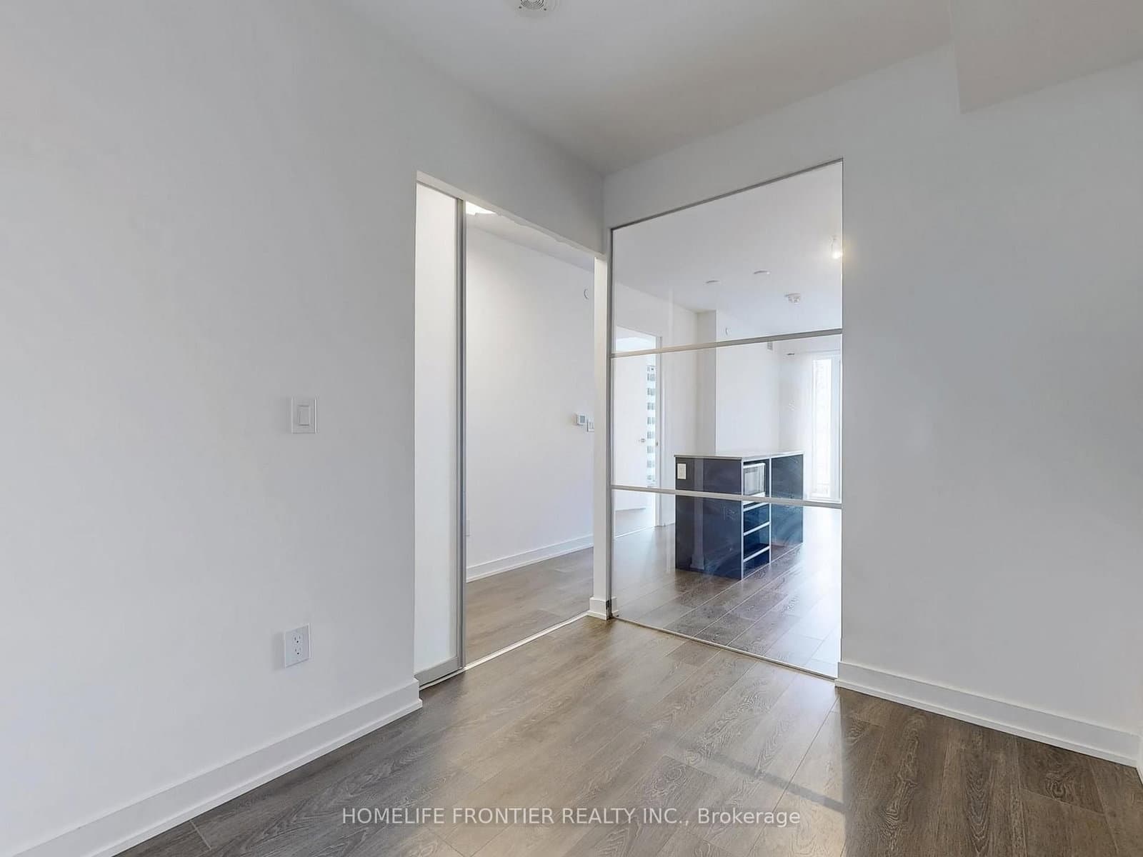8 Tippet Road, Unit 709 thumbnail 13
