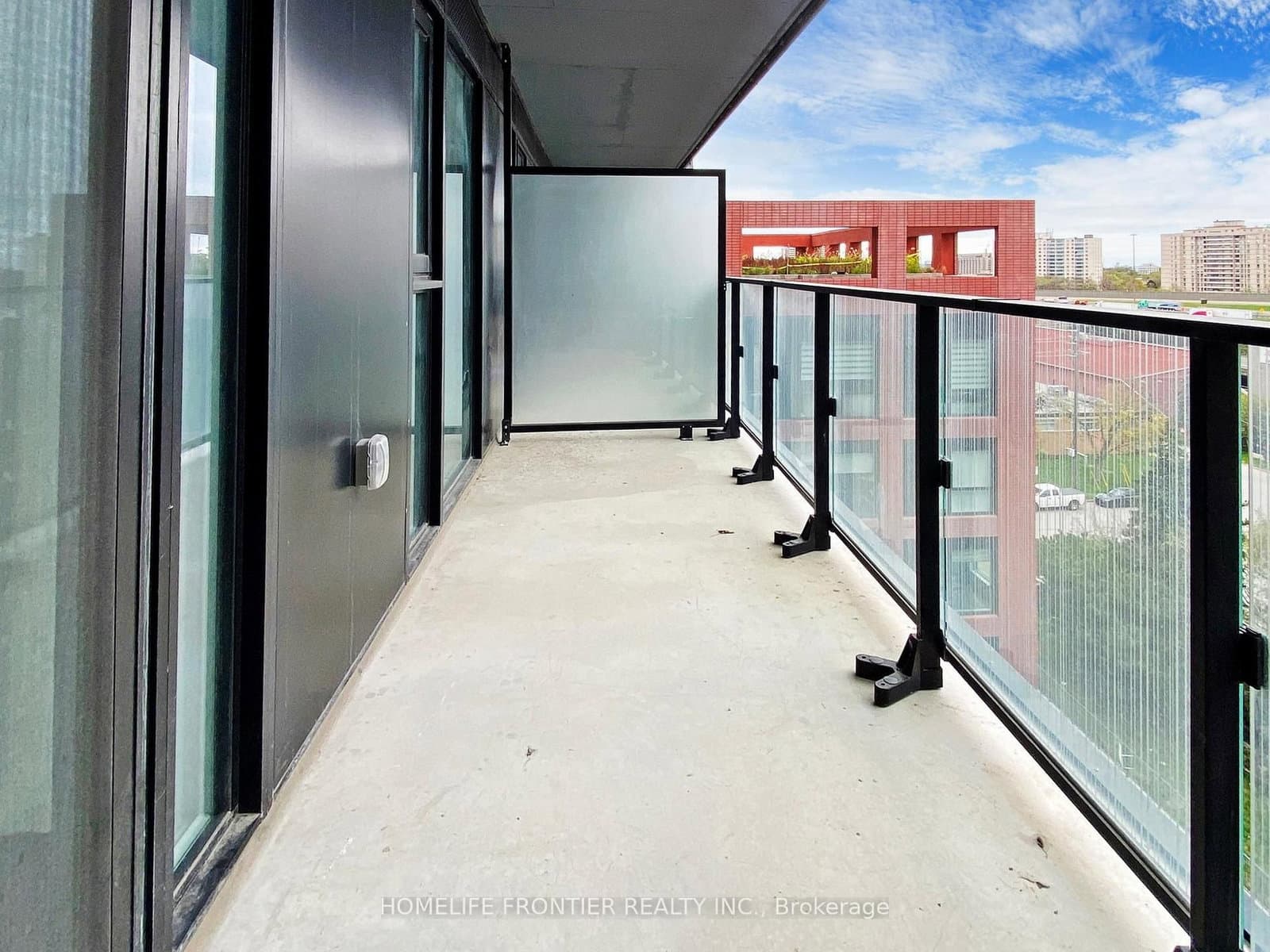 8 Tippet Road, Unit 709 thumbnail 14