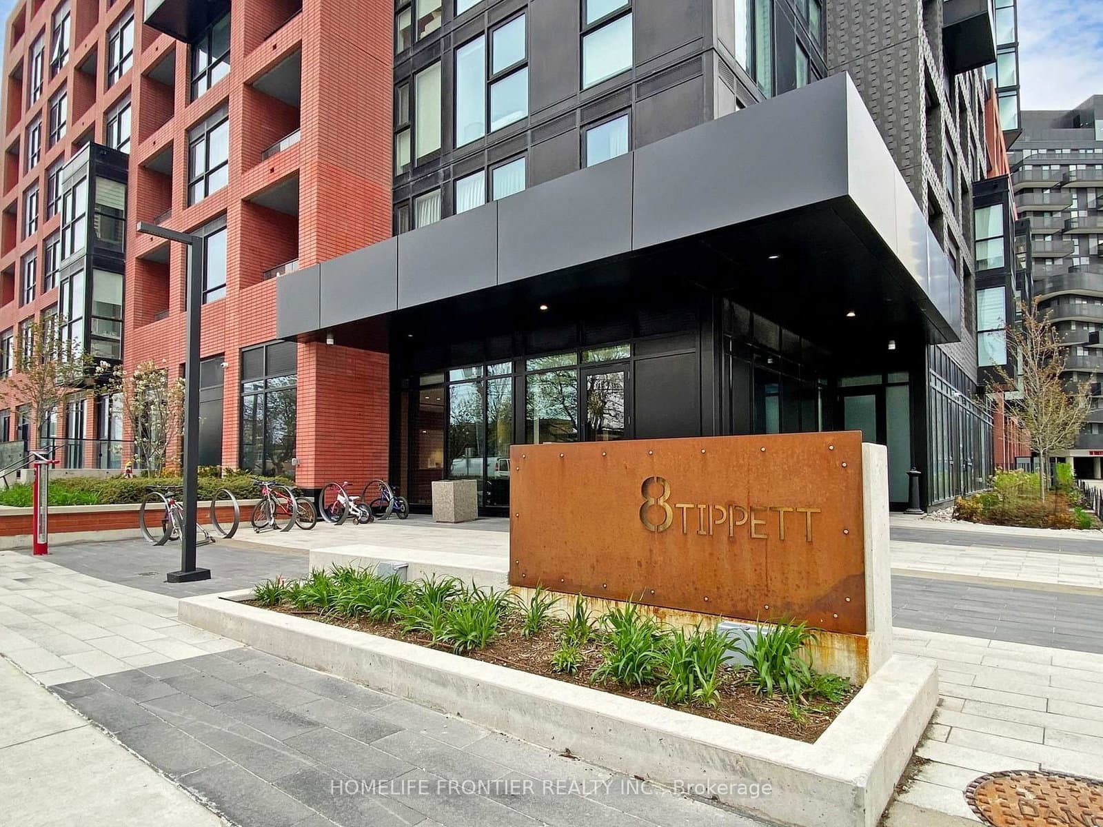 8 Tippet Road, Unit 709 thumbnail 2