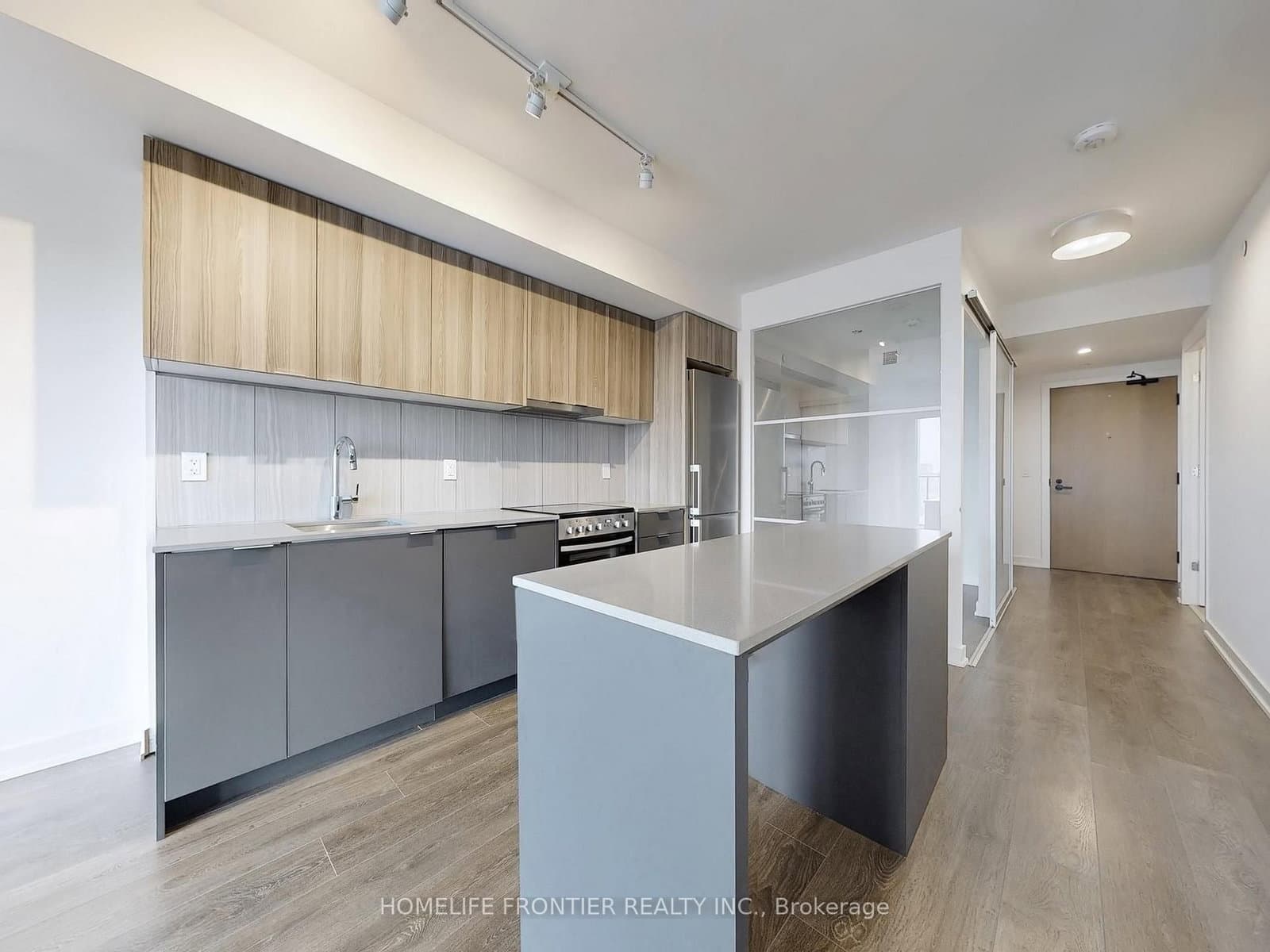 8 Tippet Road, Unit 709 thumbnail 6