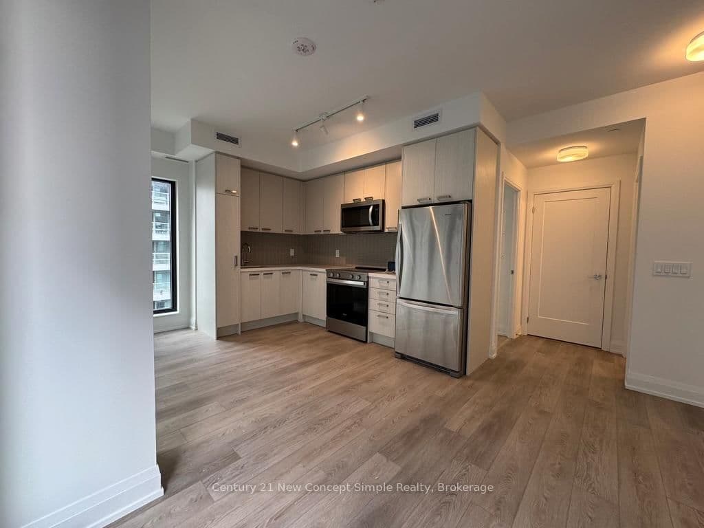 #1108 - 20 Soudan Avenue