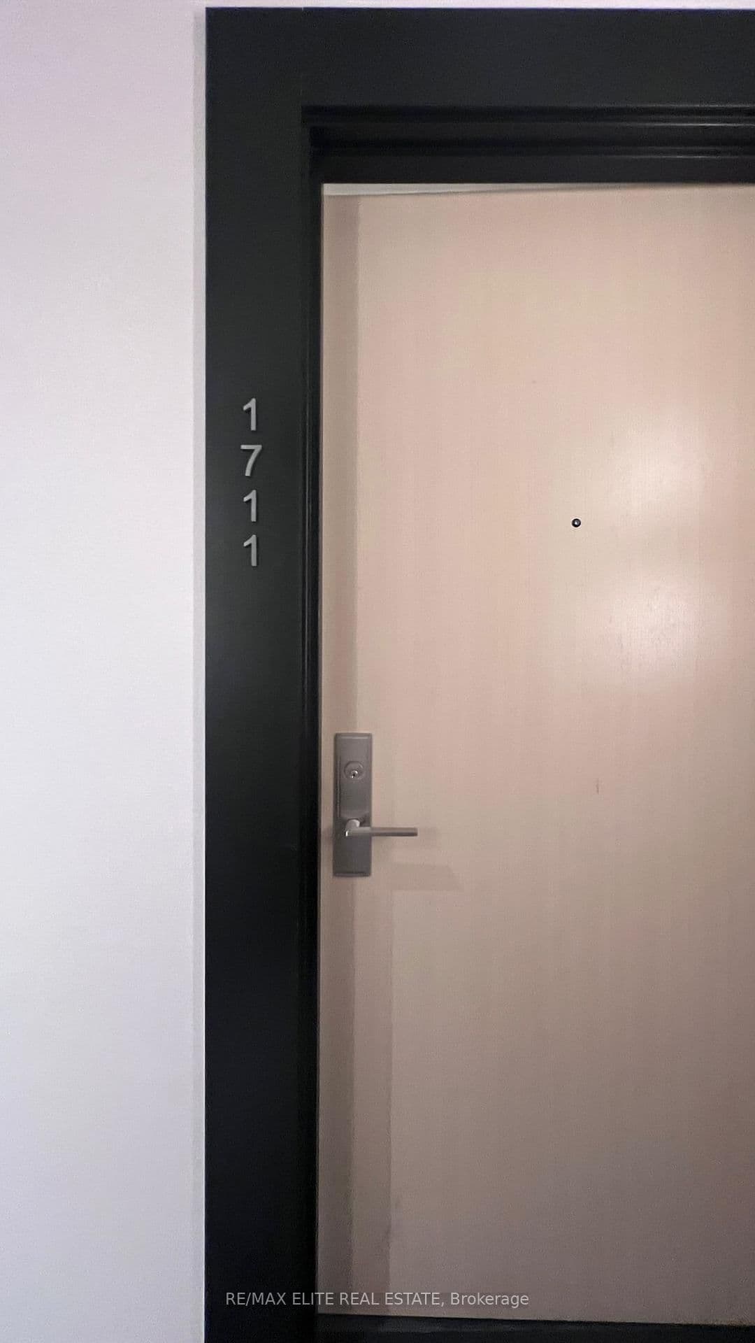 395 Bloor Street E, Unit 1711 thumbnail 10
