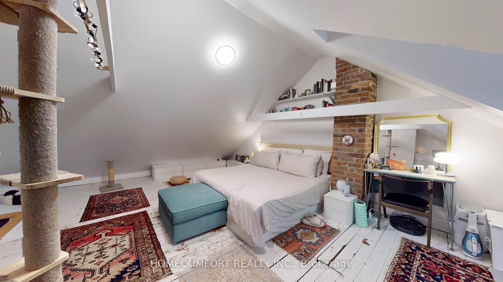 230 Robert Street thumbnail 37