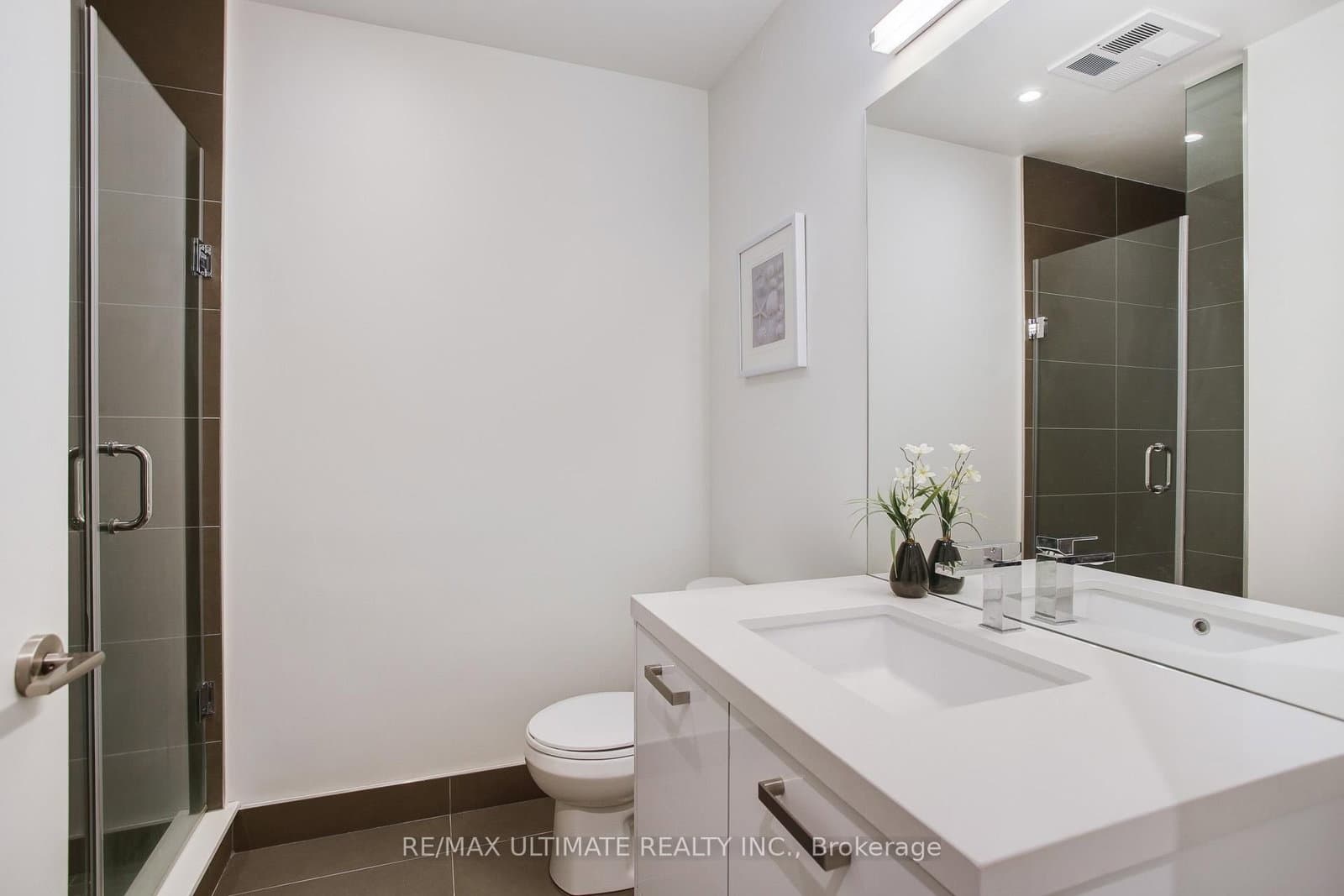 608 Richmond Street W, Unit 210 thumbnail 12