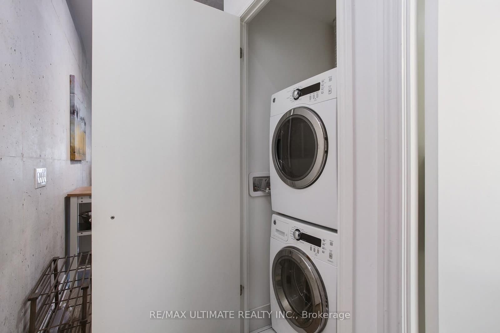 608 Richmond Street W, Unit 210 thumbnail 13