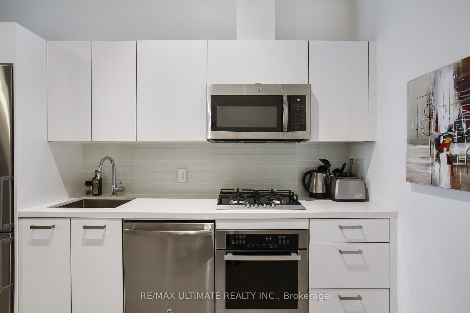 608 Richmond Street W, Unit 210 thumbnail 2