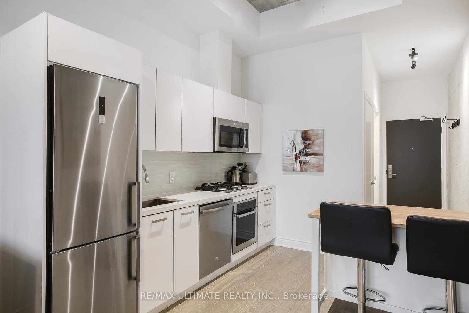 608 Richmond Street W, Unit 210 thumbnail 3