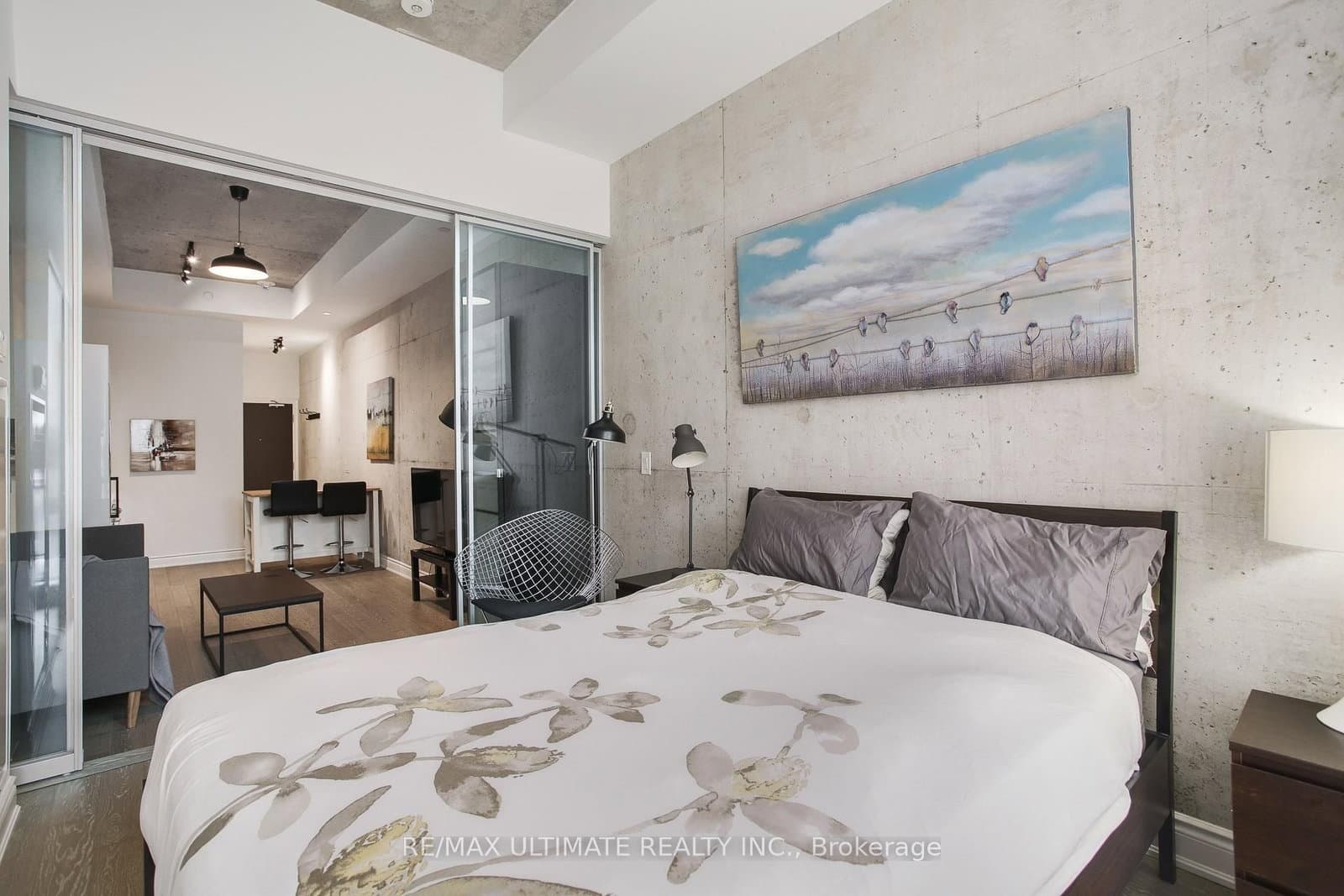 608 Richmond Street W, Unit 210 thumbnail 8