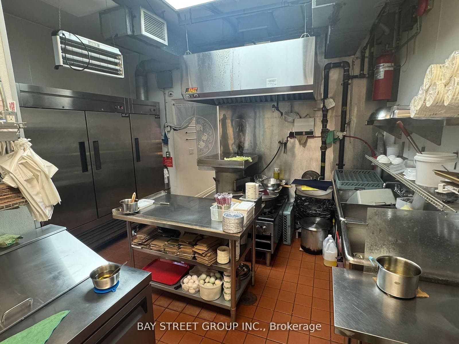 5205 Yonge Street thumbnail 10
