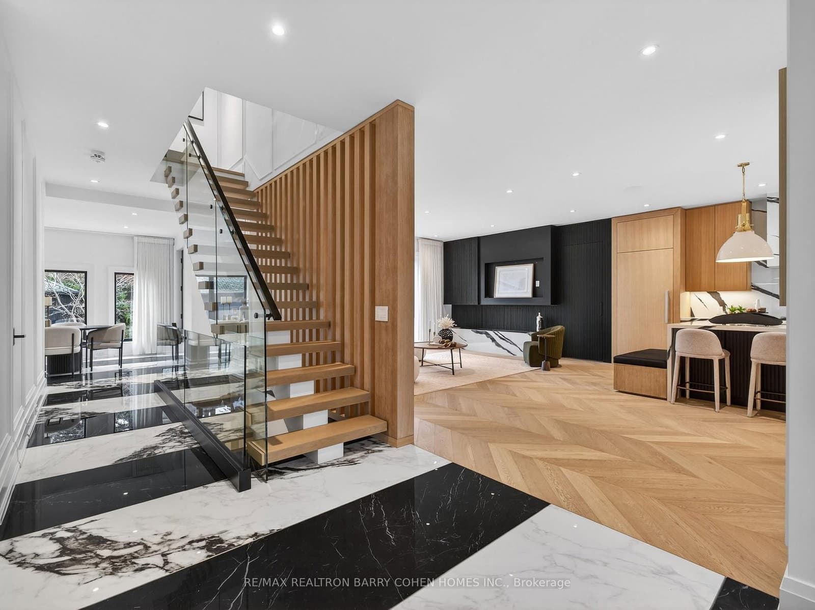 62 Maple Avenue thumbnail 4
