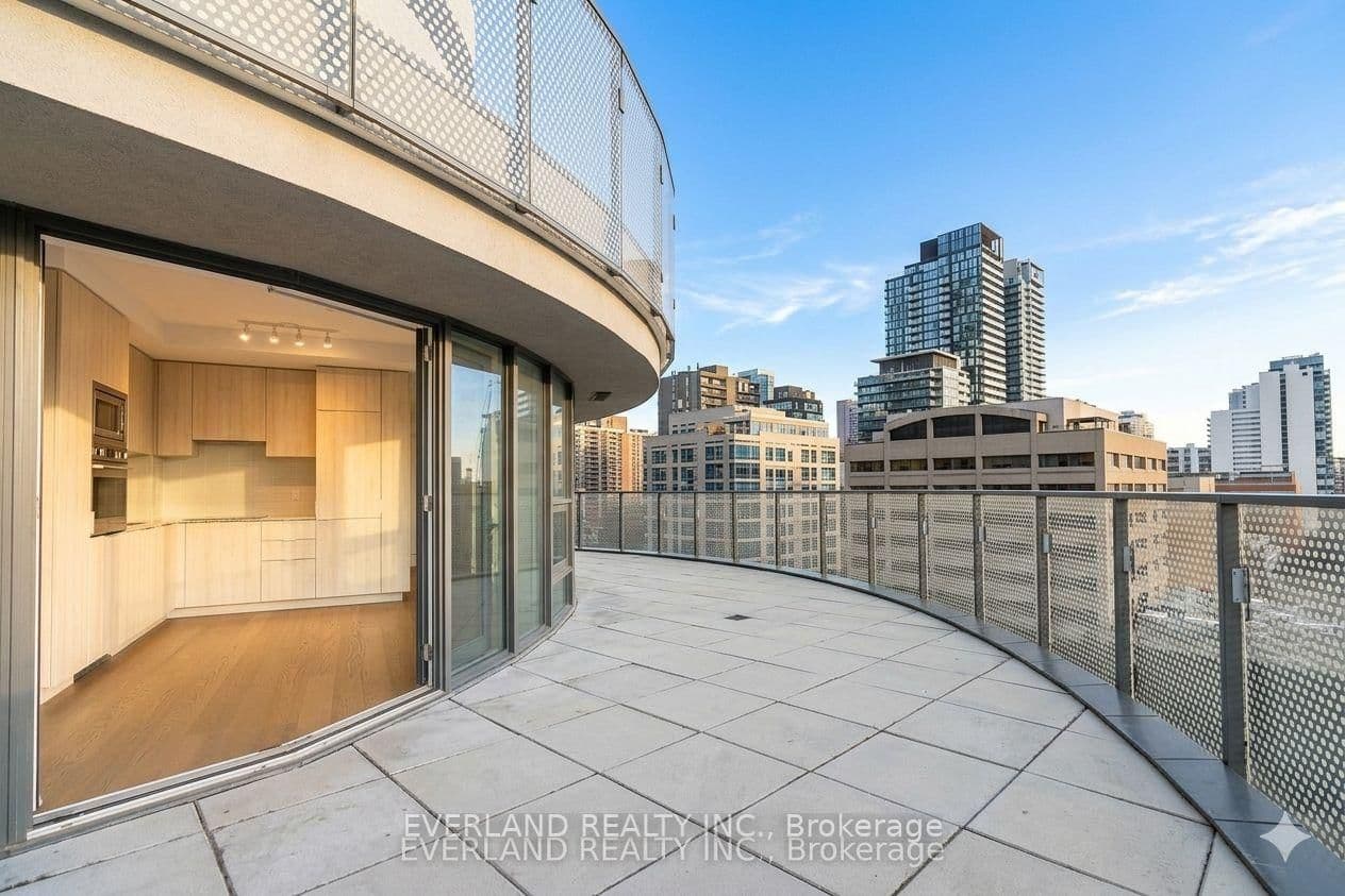 11 Wellesley Street W, Unit 703 thumbnail 14