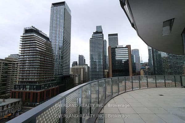 11 Wellesley Street W, Unit 703 thumbnail 16