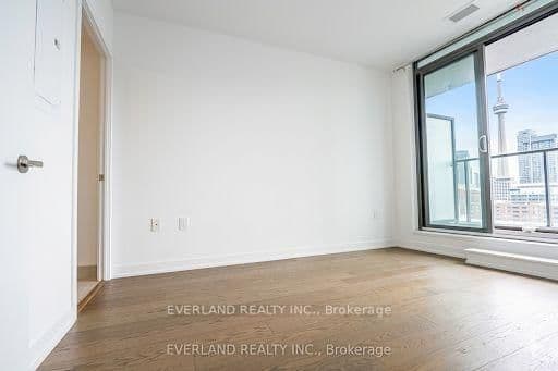 11 Wellesley Street W, Unit 703 thumbnail 9