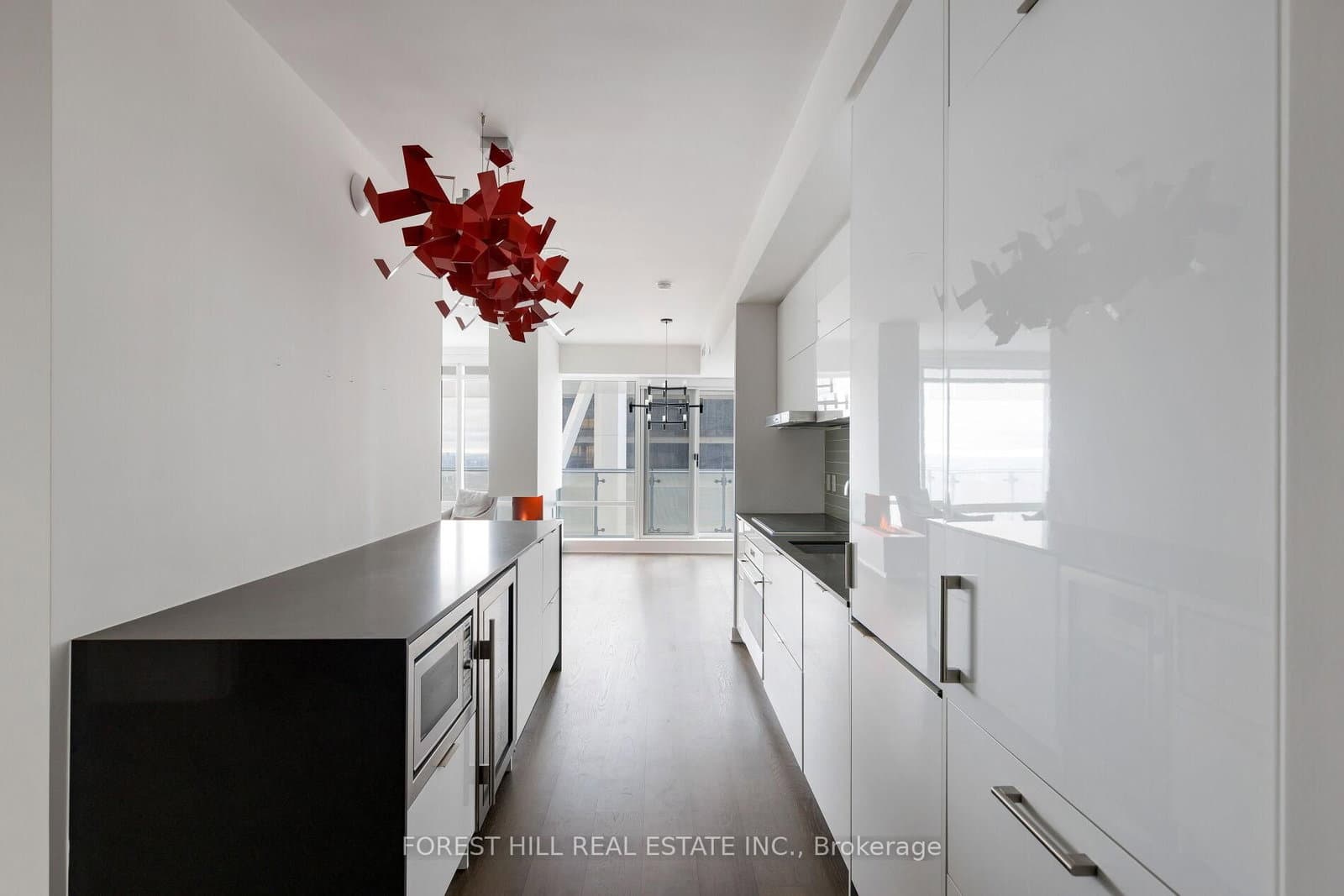 #6805 - 1 Bloor Street E